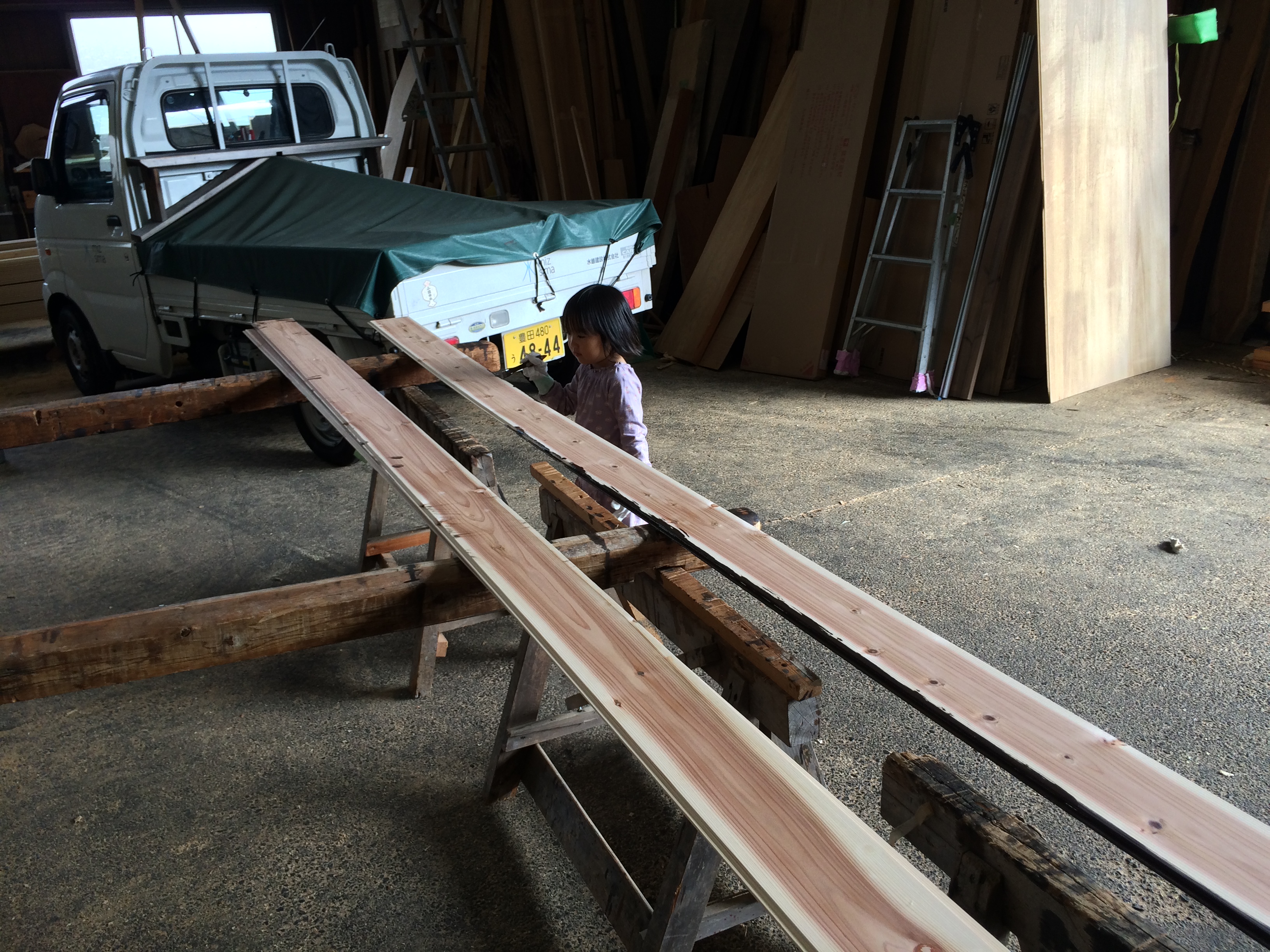 杉板塗装 (4).JPG